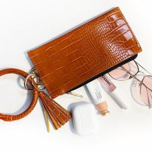 Bracelet hoop charm bag